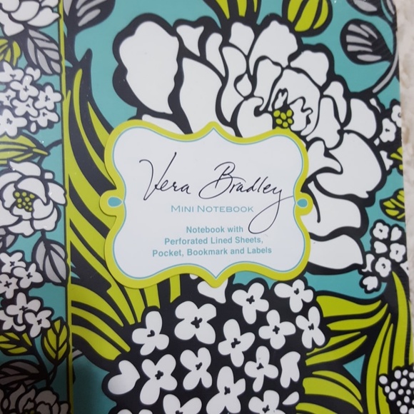 Vera Bradley mini notebook - Picture 2 of 4